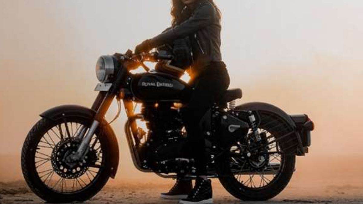 28 04 2024 bike shokin wife 23706500