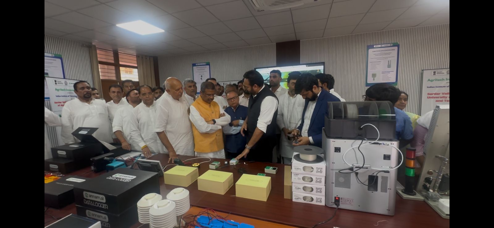 WhatsApp Image at ()